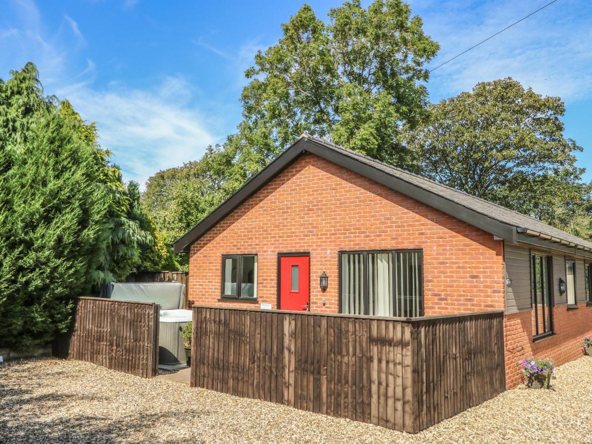 Cedar Cottage, Poulton-le-Fylde Extérieur photo